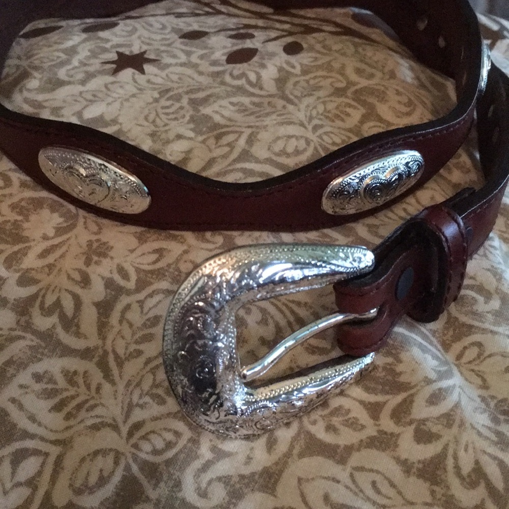Silver Creek Classics western belt with conches